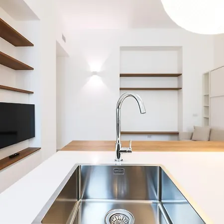 Contempora - Cermenate 54b * Milán